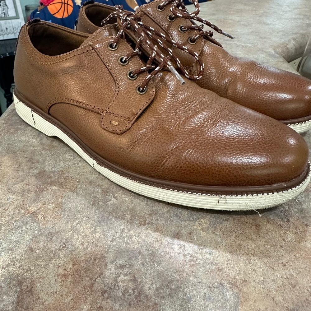 Florsheim Tan Leather Oxfords with Cream Sole